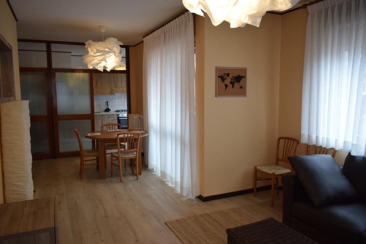 Lozzo Di Cadore - Dolomiti - Piazza IV Novembre Lozzo Cadore ภายนอก รูปภาพ